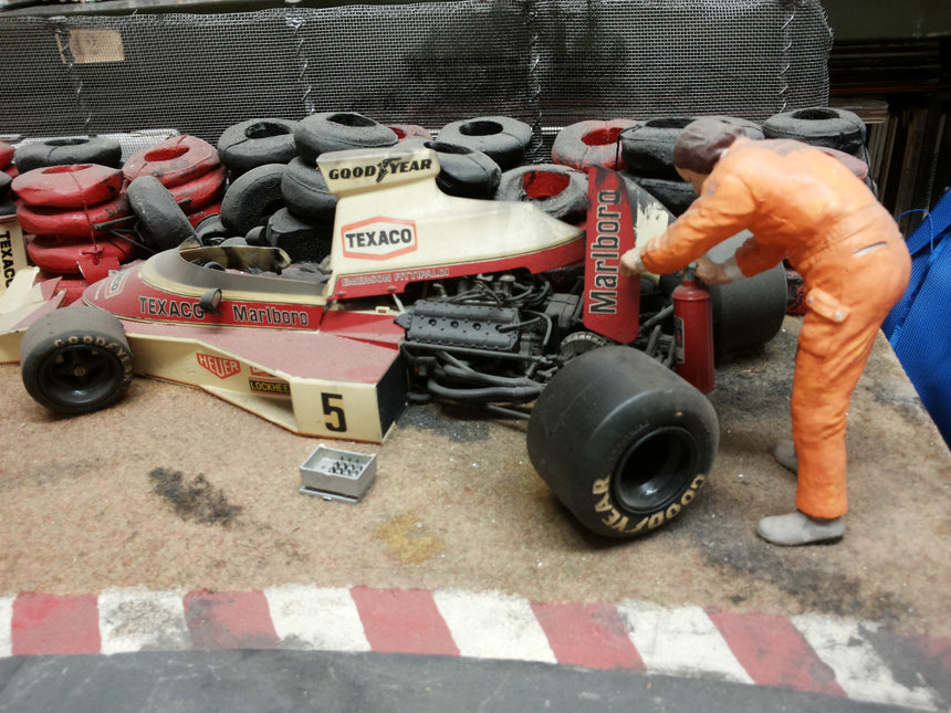 Diorama Emerson Fittipaldi F1 incidente Zandvoort 1973