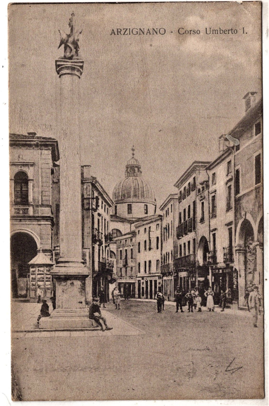 Cartolina antica Arziniano corso Umberti I