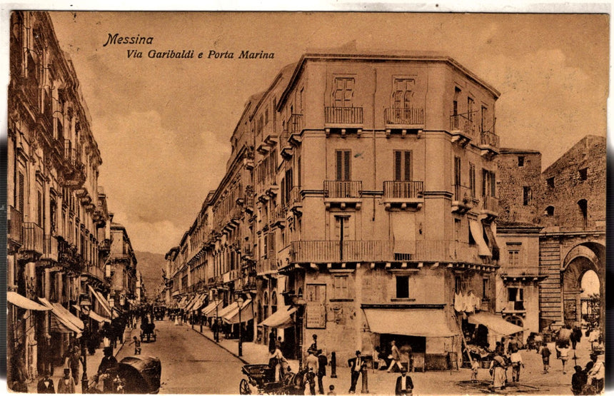 Cartolina antica Messina via Garibaldi e porta Marina
