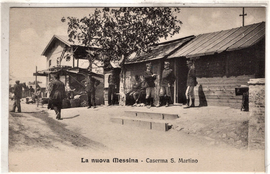Cartolina antica La nuova Messina Caserma S. Martino