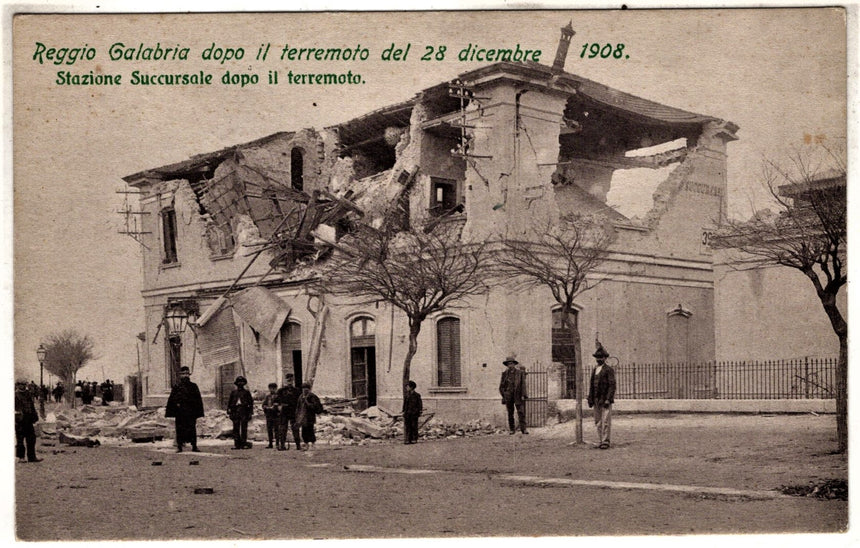 Cartolina antica Reggio Calabria la stazione dopo il terrmoto