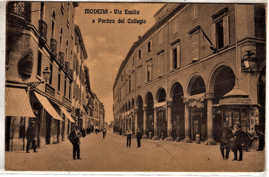 Cartolina antica Modena via Emilia e portico del collegio