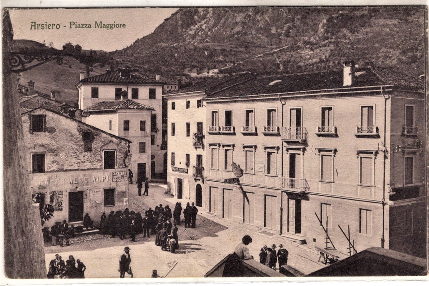 Cartolina antica Arsiero piazza Maggiore