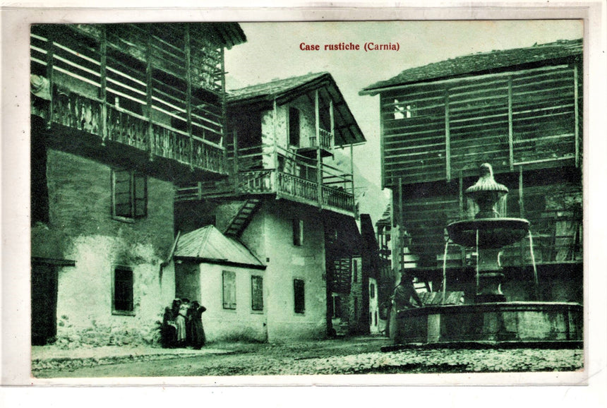Cartolina antica case rustiche della Carnia Belluno