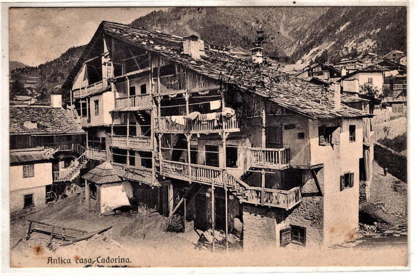 Cartolina antica Pieve di Cadore Bellunoantica casa cadorina