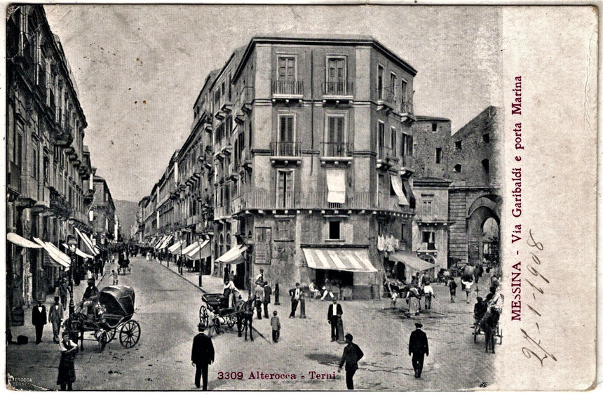 Cartolina antica Messina via Garibaldi e porta Marina