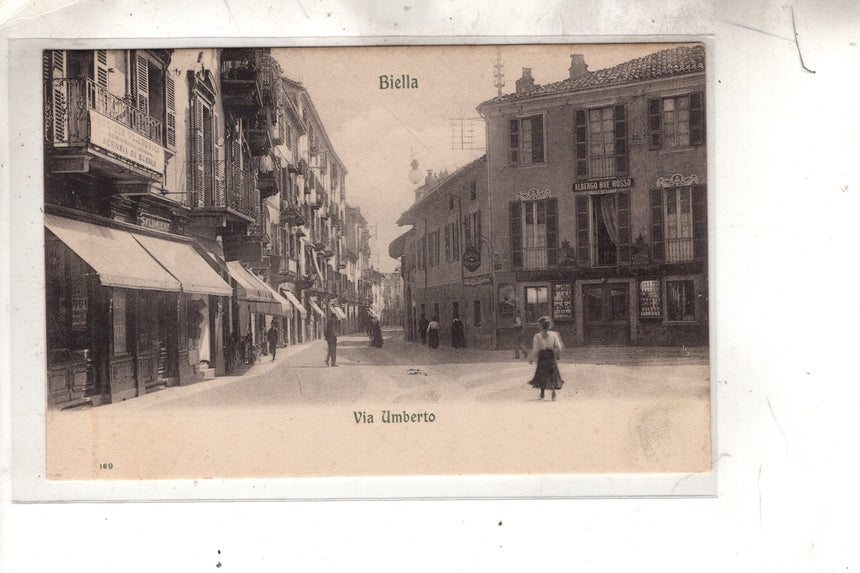 Cartolina antica Biella Via Umberto
