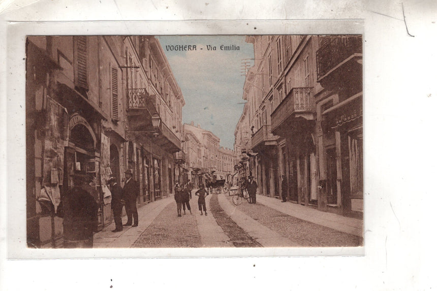 Cartolina antica Voghera via Emilia