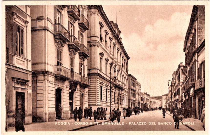 Cartolina antica Foggia Palazzo del Banco di Napoli via V.Emanuele