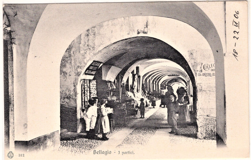 Cartolina antica Bellagio i portici