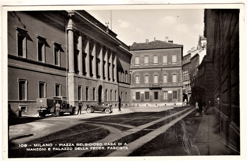 Cartolina antica Milano piazza Belgioso casa Manzoni pal Federazione Fascista