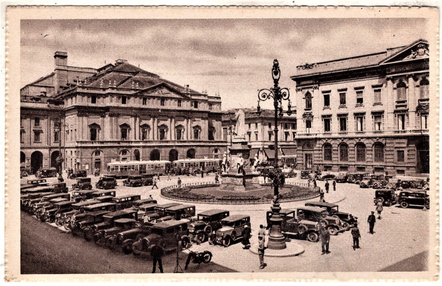 Cartolina antica Milano Teatro e piazza della Scala
