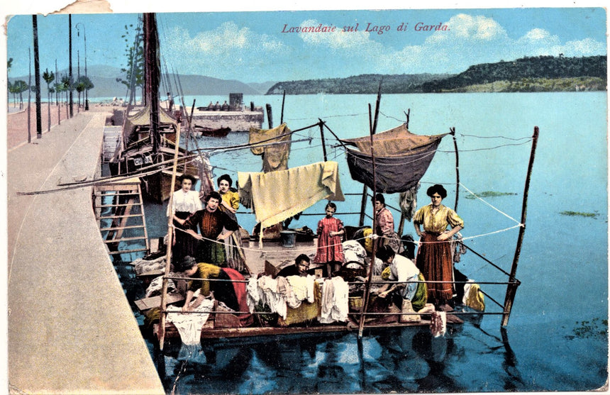 Cartolina antica Garda lavandaie sul lago di Garda da Trento 1911