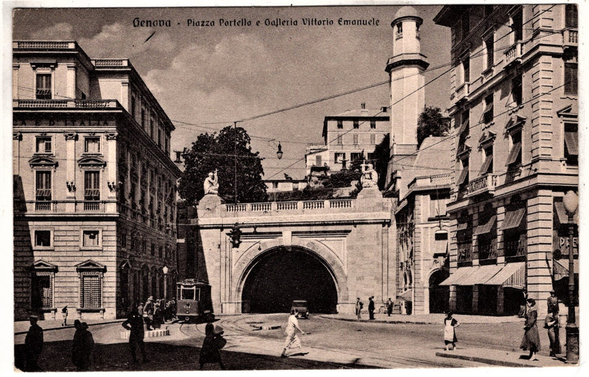 Cartolina antica Genova piazza Porttello e galleria