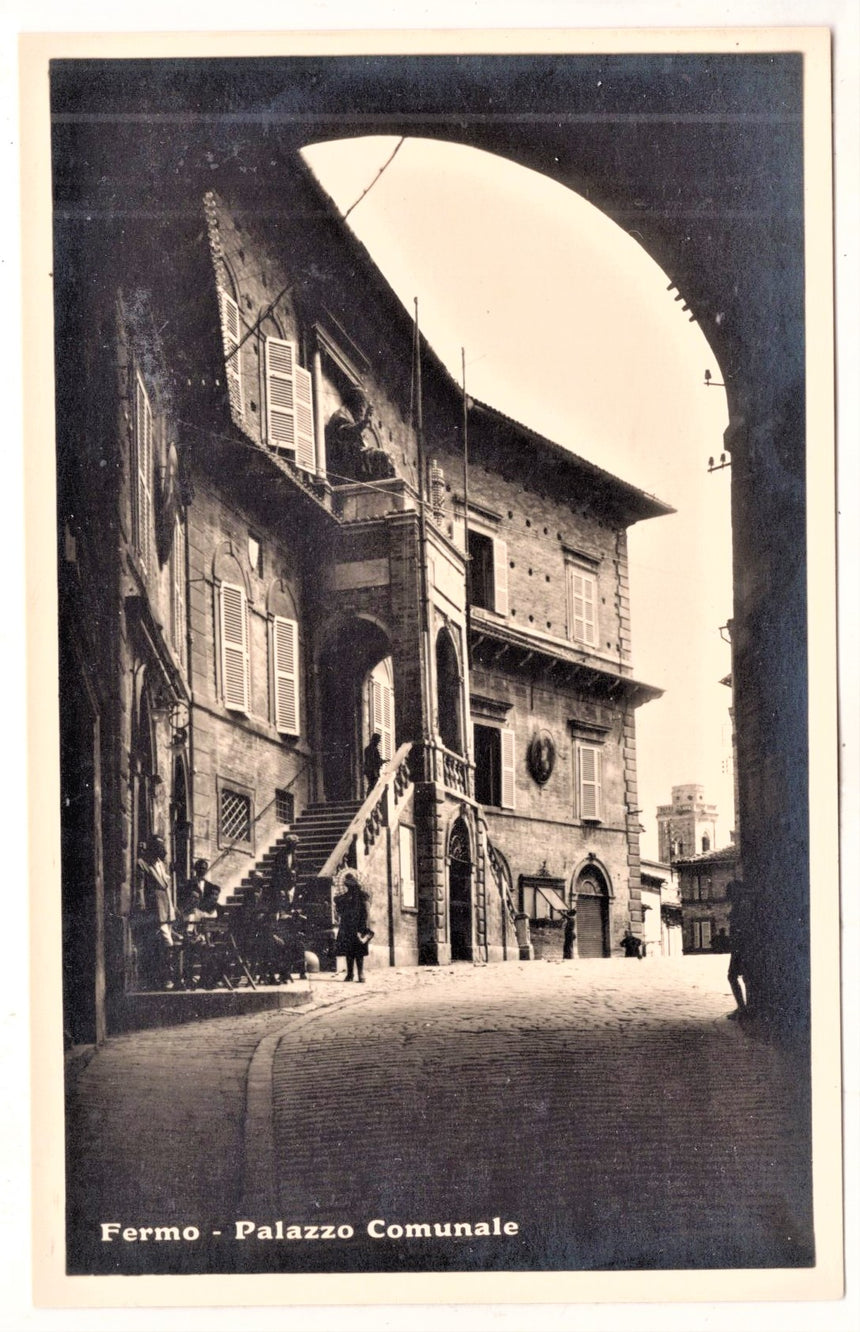 Cartolina antica Fermo palazzo Comunale sped.a Bolzano
