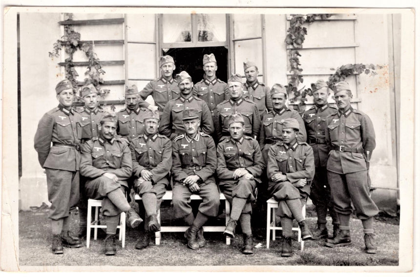 Cartolina Militare Seconda Guerra Mondiale gruppo militari Enns | Collezionissimo