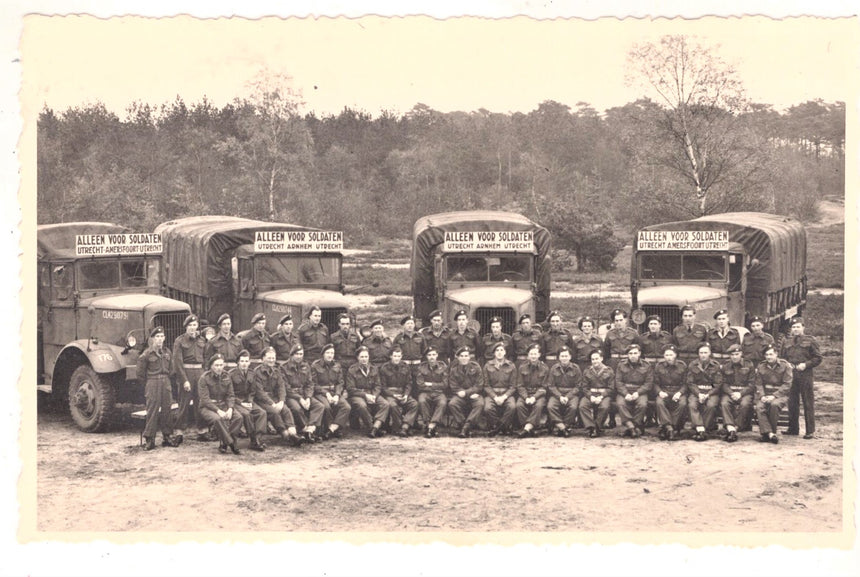 Cartolina Militare Seconda Guerra Mondiale militari con camion | Collezionissimo