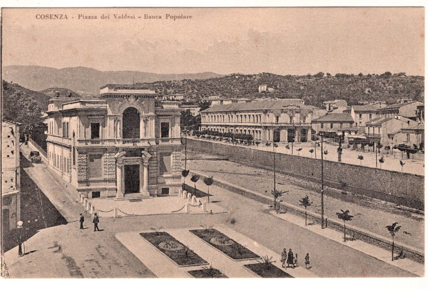 Cartolina Cosenza piazza Valdesi Banca popolare | Collezionissimo