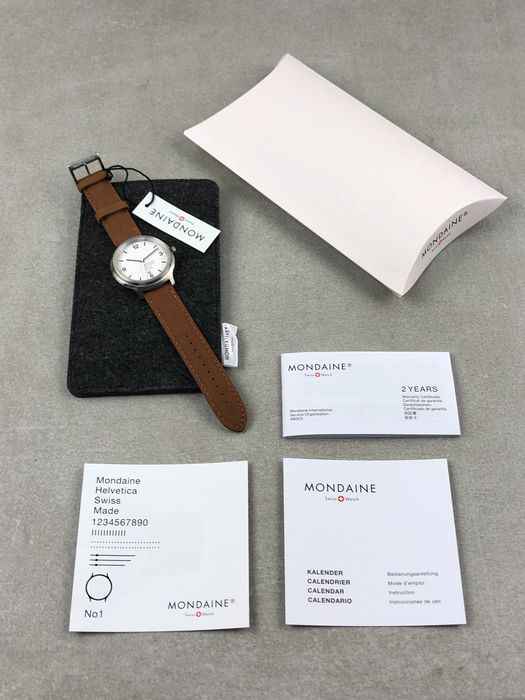 Mondaine - Helvetica No1 Bold MH1.B1210.LG