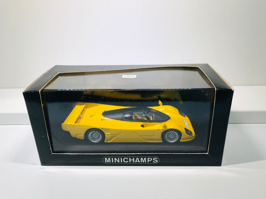 Minichamps Dauer Porsche 962 Street Version yellow 1:43 - 430 064001