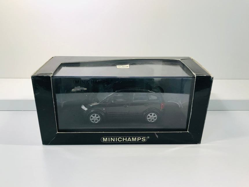 Minichamps Audi A2 2000 blue metallic 1:43 - 430 019001