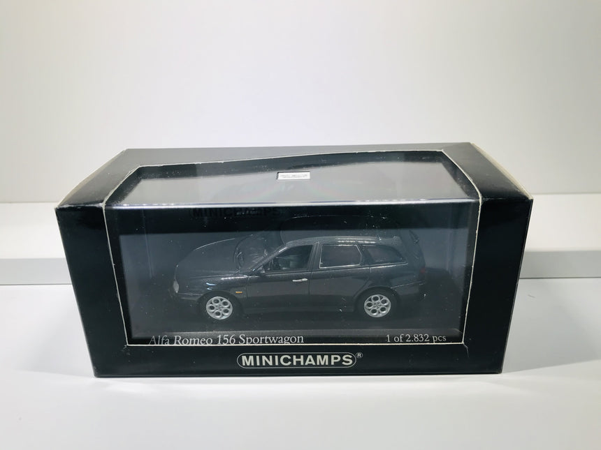 Minichamps Alfa Romeo 156 Sportwagon 2001 grey metallic 1:43 - 430 120711