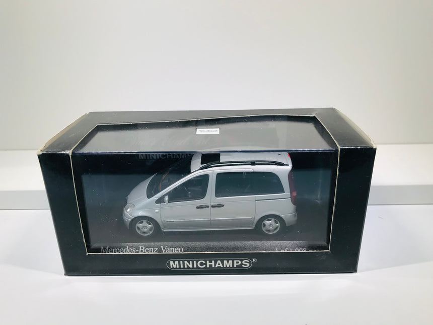 Minichamps Mercedes Benz Vaneo silver 1:43 - 430 031201