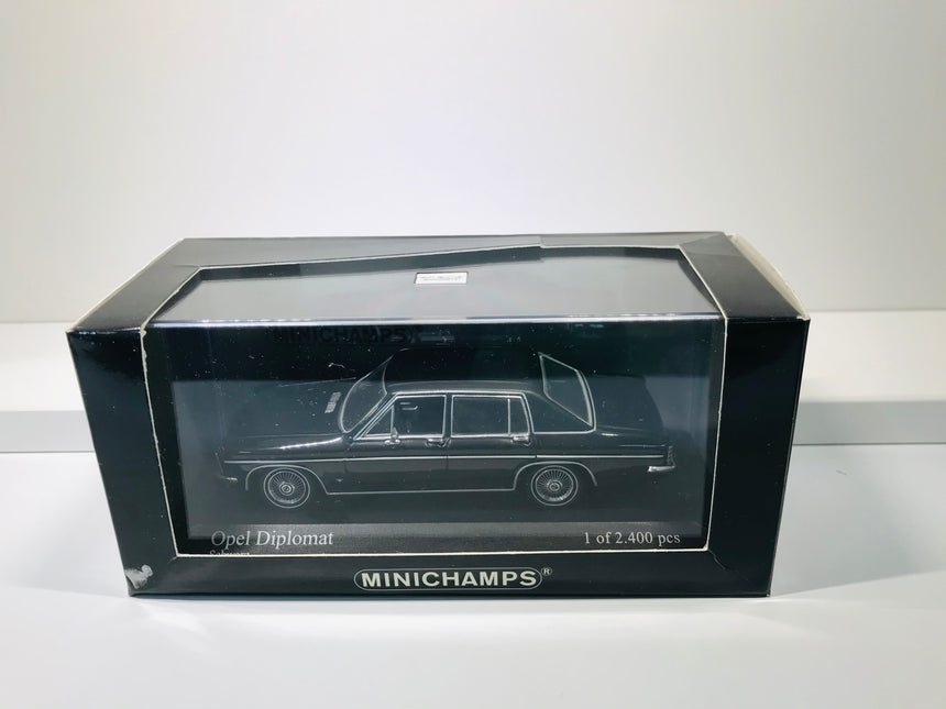 Minichamps Opel Diplomat 1968 black 1:43 - 430 046070