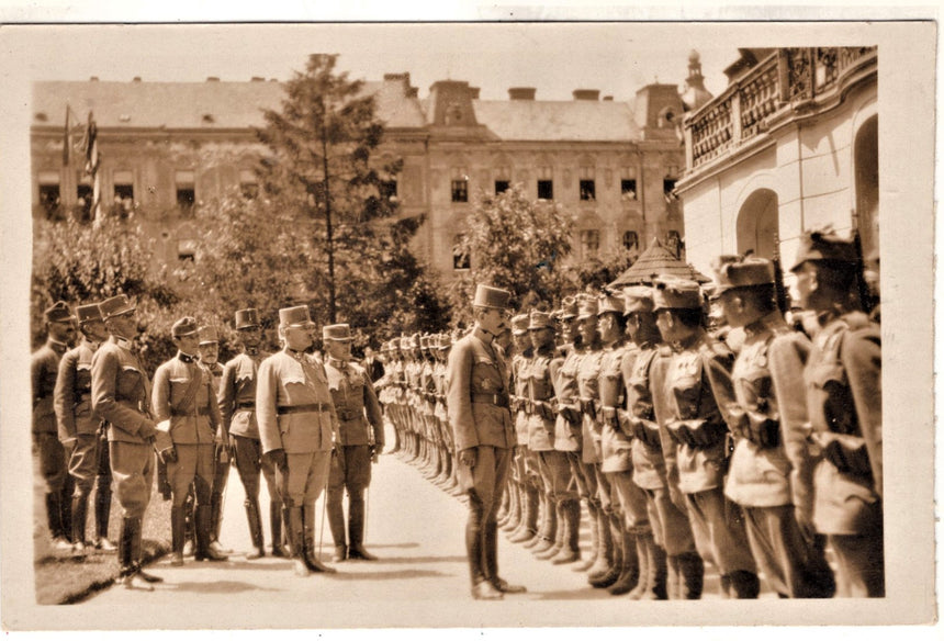 Cartolina antica Carlo I con i soldati