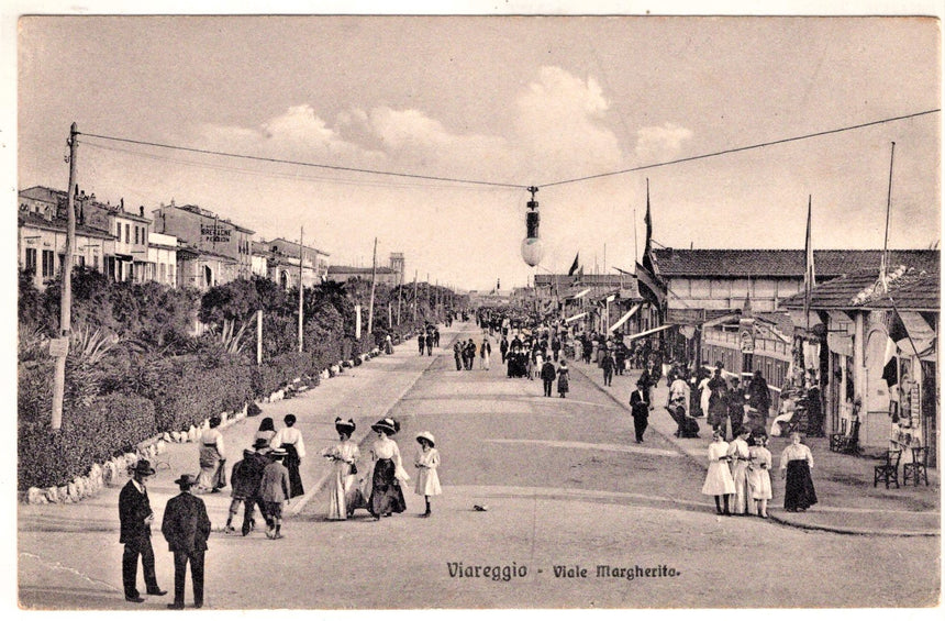 Cartolina antica Viareggio Viale Margherita