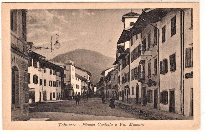 Cartolina antica Tolmezzo piazza Castello e via Mazzini