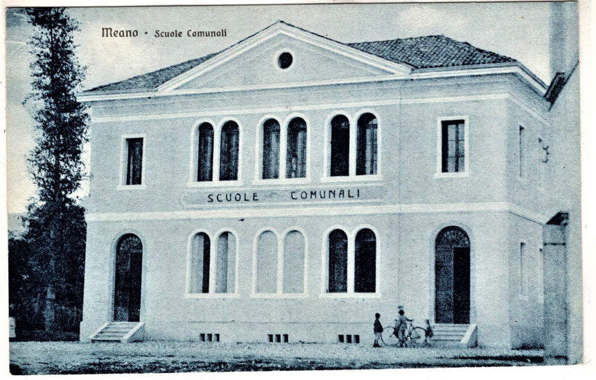 Cartolina antica Meano le Scuole Comunali Belluno