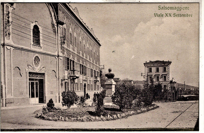 Cartolina antica Salsomaggiore viale XX Settembre