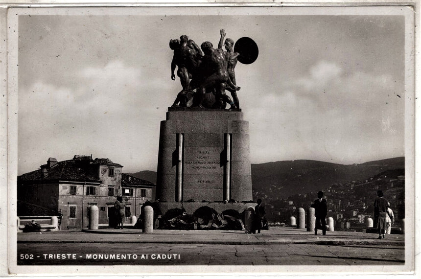 Cartolina antica Trieste monumento ai caduti