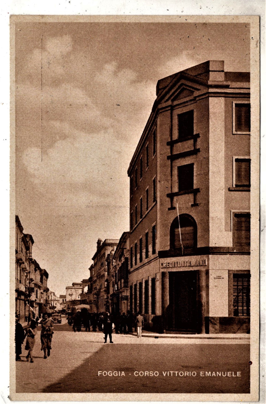 Cartolina antica Foggia corso V. Emanuele Credito Italiano