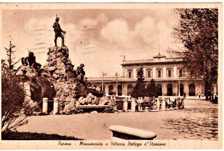 Cartolina antica Parma monumento a V.Bottego e stazione