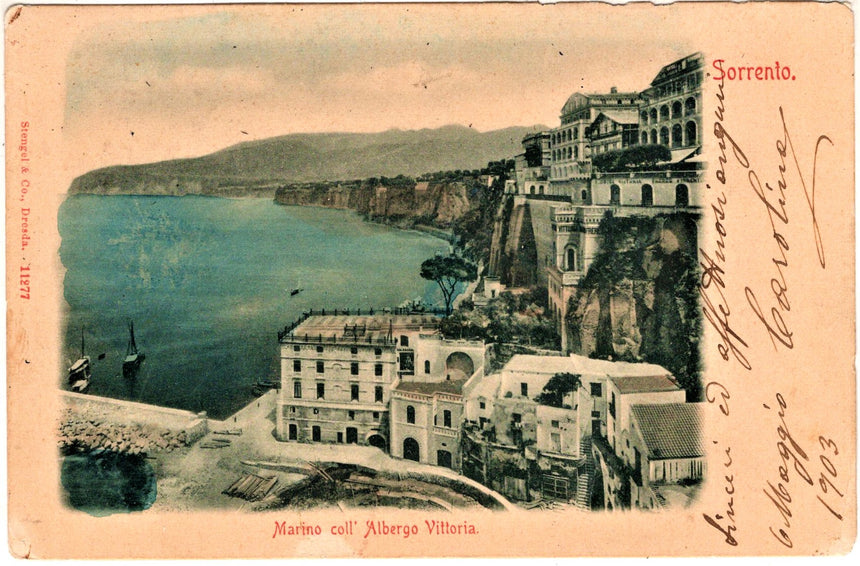 Cartolina antica Sorrento Marina con albergo Vittoria