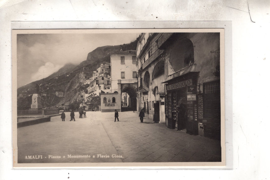 Cartolina antica Amalfi piazza e monumento a Flavio Gioia