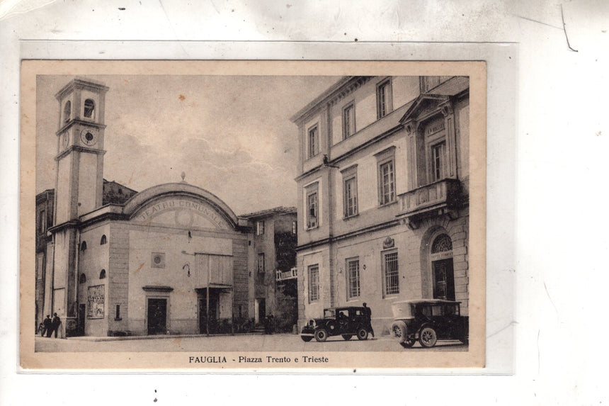 Cartolina antica Fauglia piazza Trento Trieste