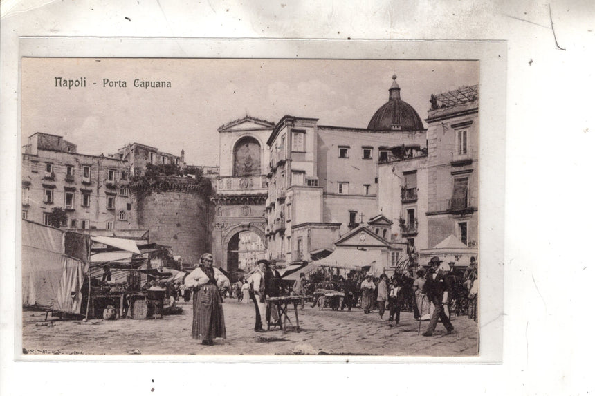 Cartolina antica Napoli mercato a Porta Capuana