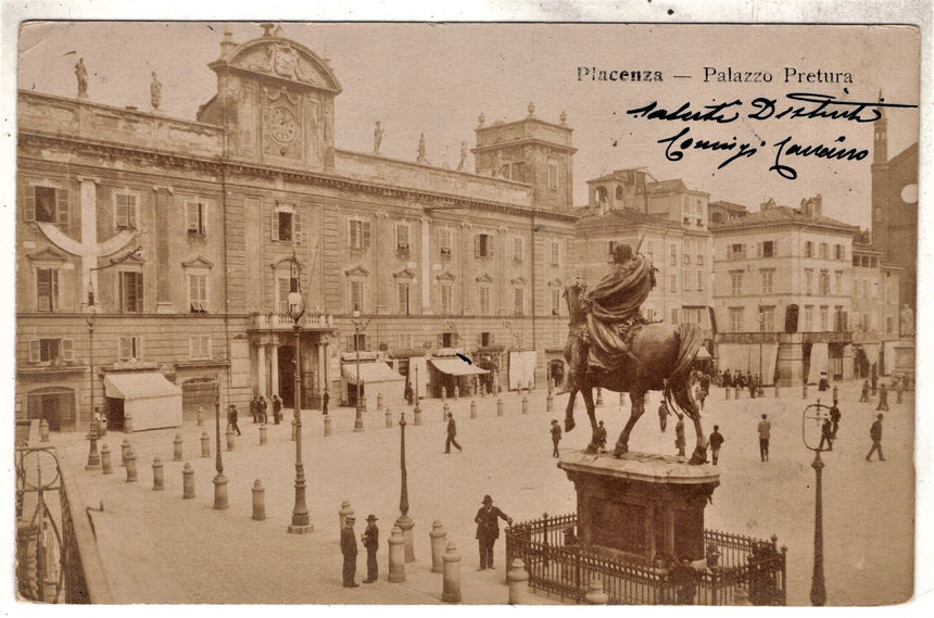 Cartolina antica Piacenza fotografia del palazzo pretura