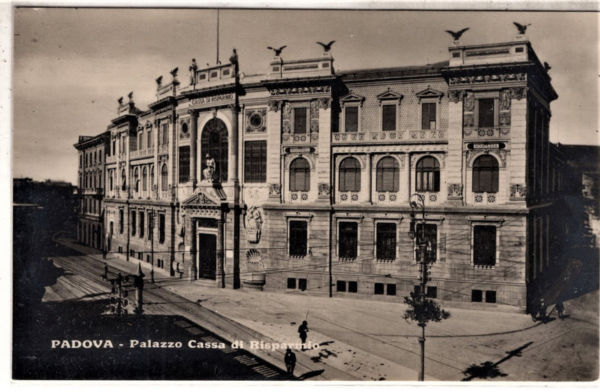 Cartolina antica Padova palazzo della Cassa di Risparmio