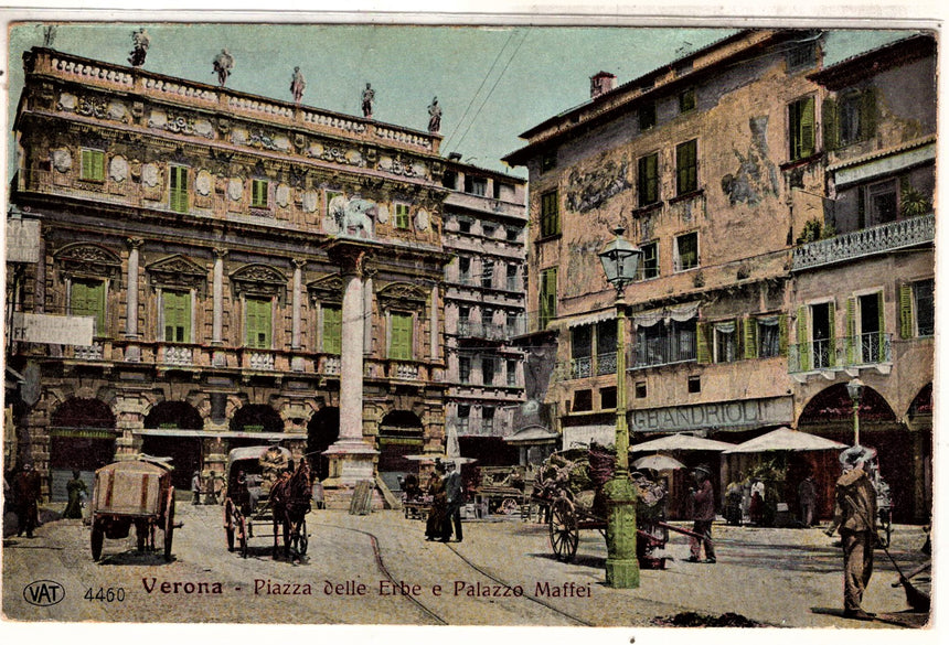 Cartolina antica Verona piazza erbe e palazzo Maffei