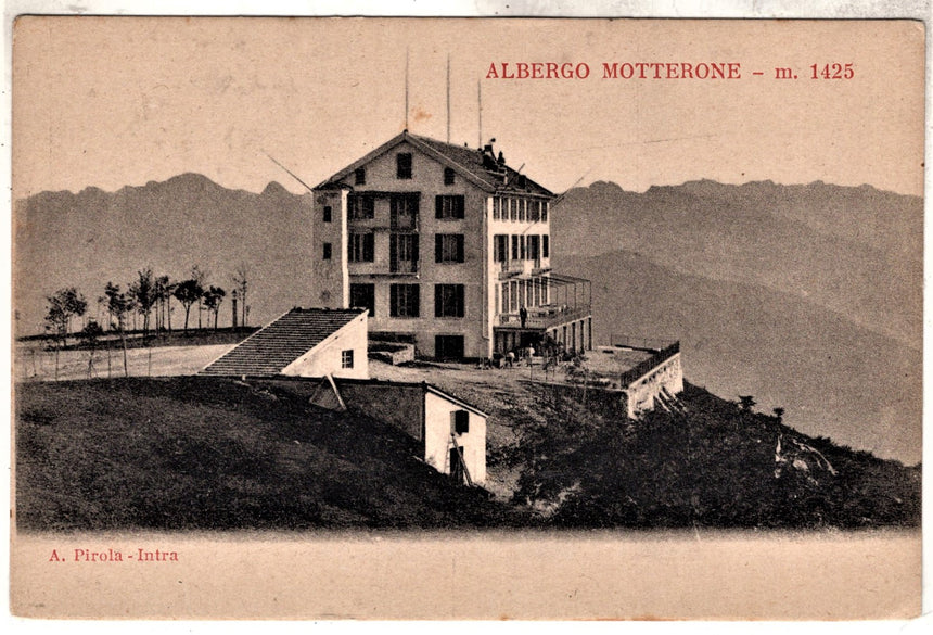 Cartolina antica Albergo Motteroni Novara