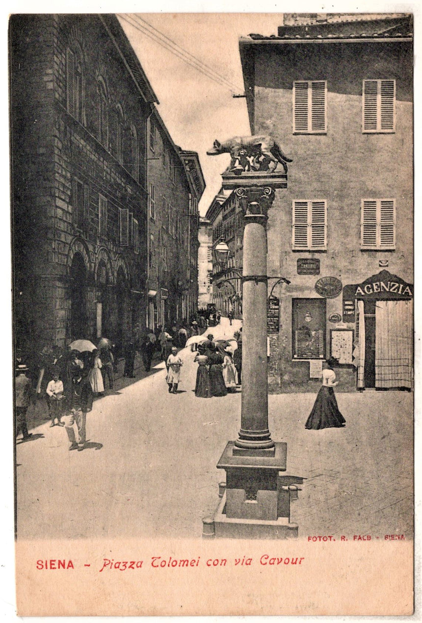 Cartolina antica Siena Piazza Tolomei con Via Cavour