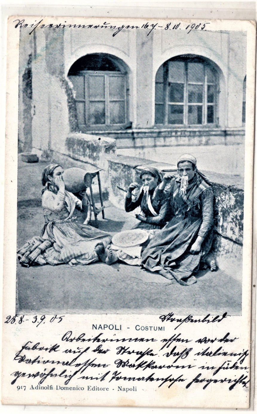 Cartolina antica Napoli donne in costume