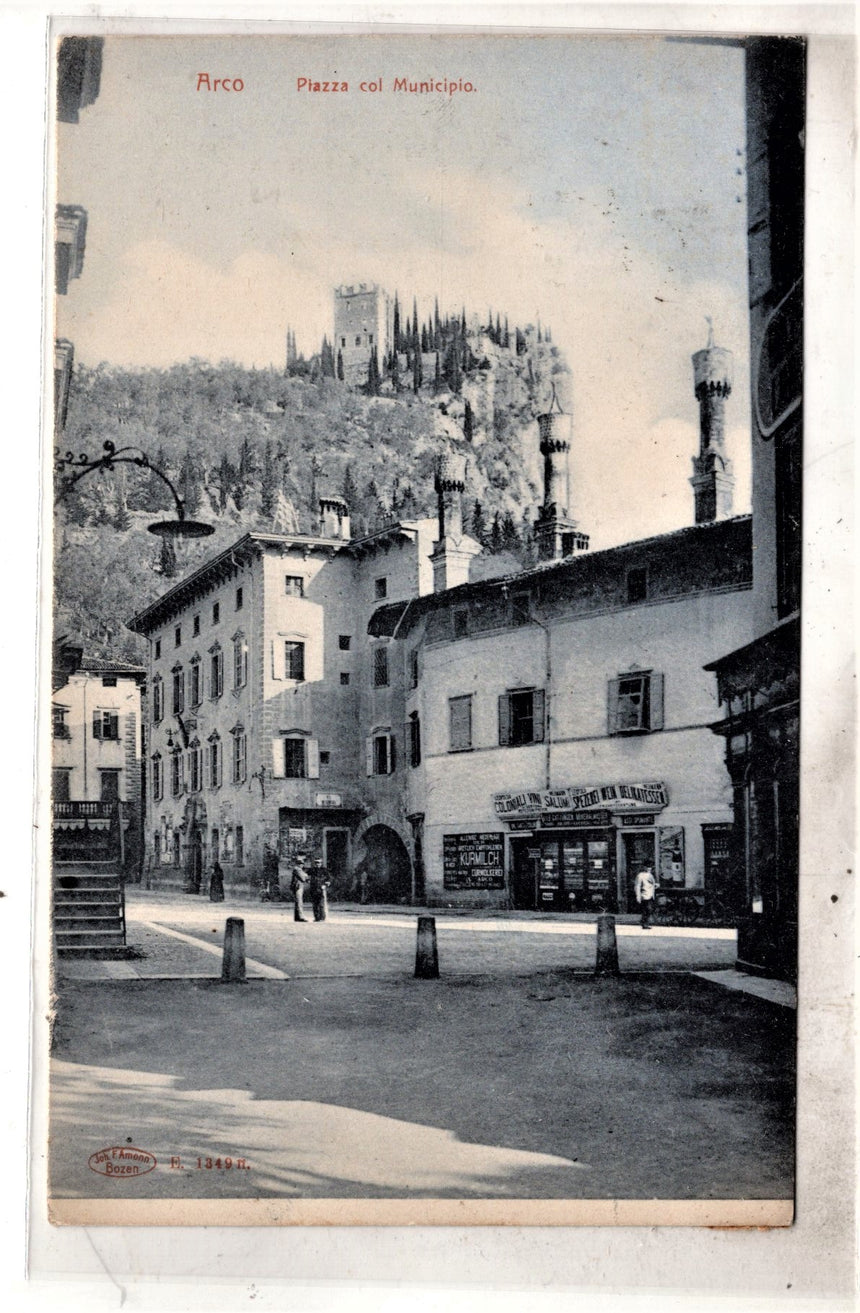Cartolina antica Arco di Trento piazza Municipio negozio alimentari coloniali