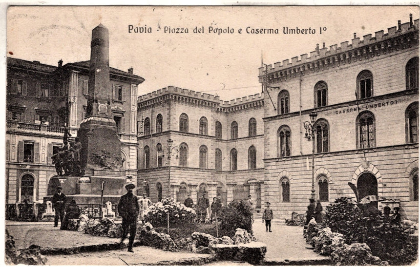 Cartolina antica Pavia piazza del Popolo e caserma Umberto I