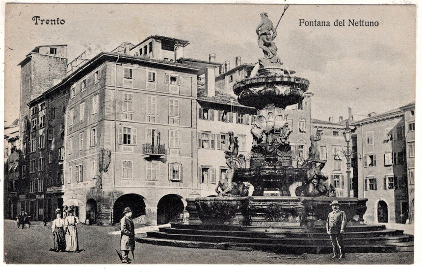 Cartolina antica Trento fontana di Nettuno Feldpost