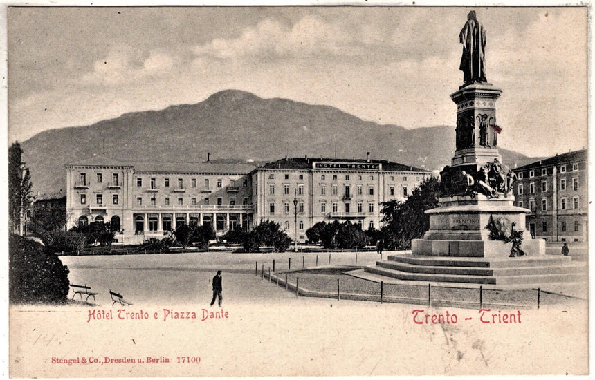 Cartolina antica Trento Hotel Trento e piazza Dante